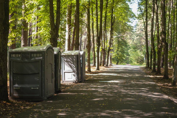 Best Portable restroom trailer rental  in Crownpoint, NM
